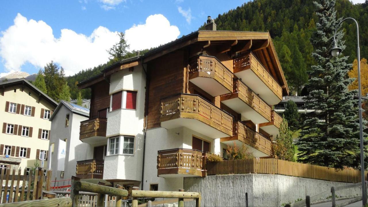 Haus Colmar Apartamento Zermatt Exterior foto
