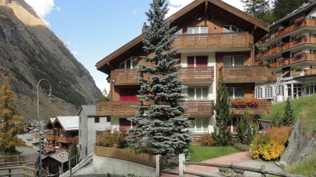 Haus Colmar Apartamento Zermatt Exterior foto